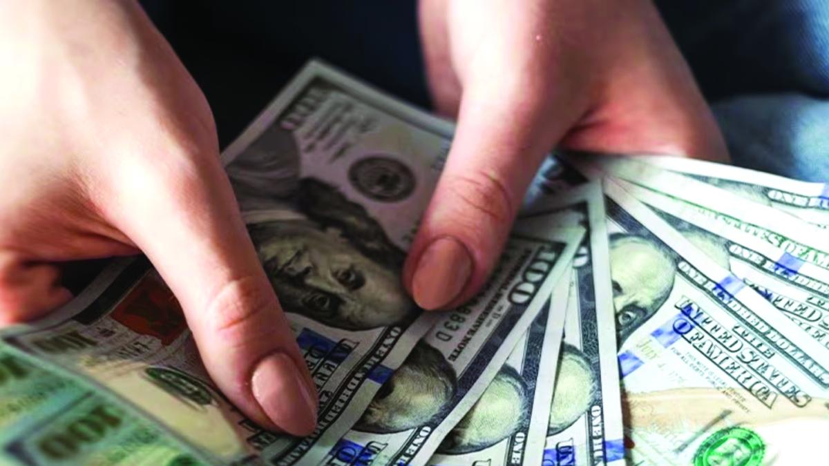 Entra en vigor impuesto de 1% a las remesas desde USA