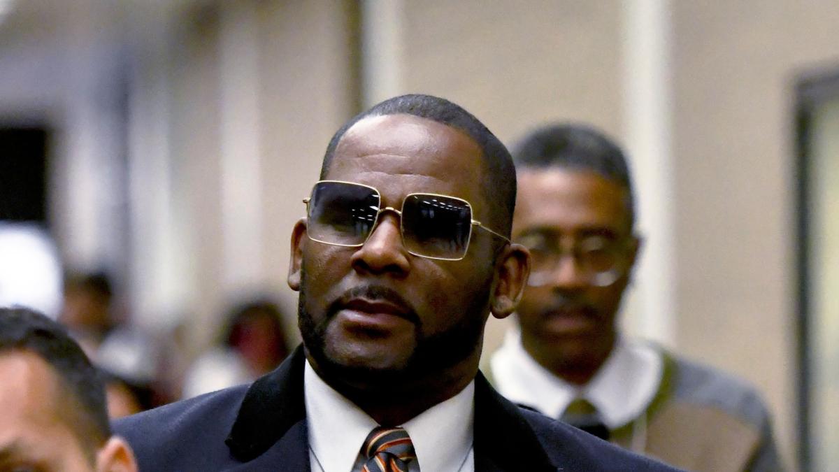R. Kelly solicita a Donald Trump conmutar su condena de 30 años por delitos sexuales