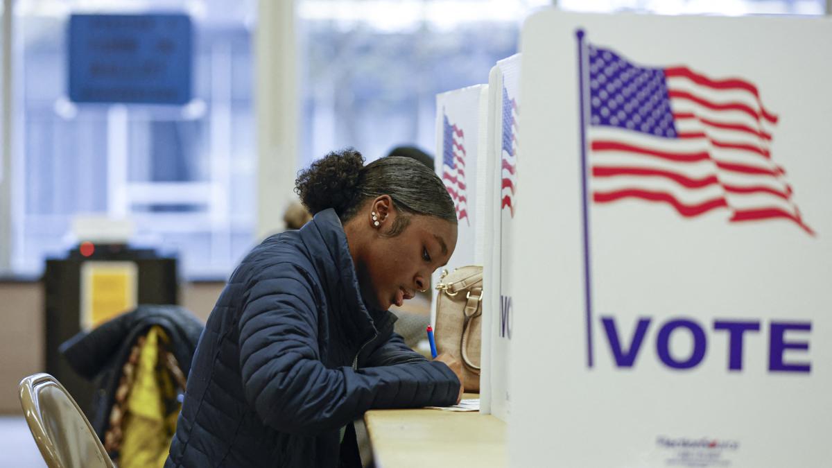 Ciudadanos estadounidenses residentes en RD podrán votar y enviar su boleta electoral a EEUU