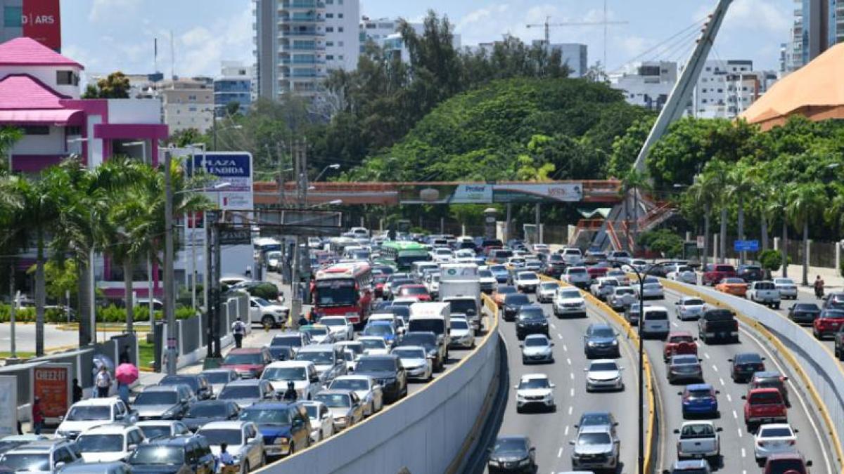 DGII recauda más de 2,000 millones por renovación del marbete 2025-2026