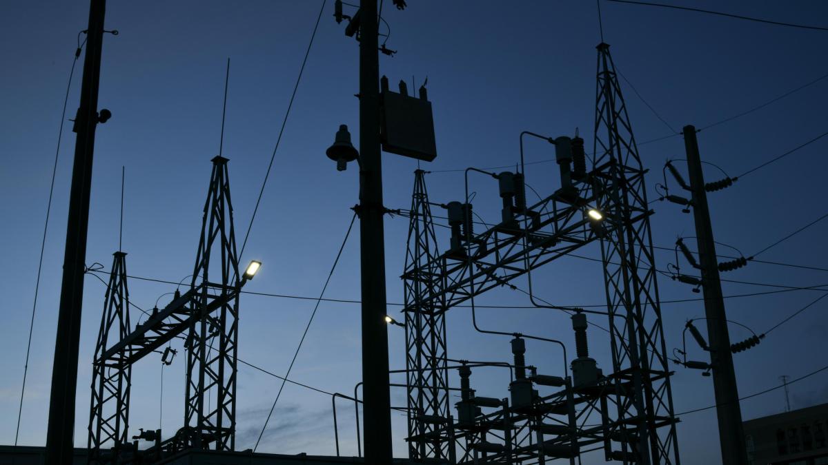 Experto afirma subsidios al sector eléctrico son una evidencia de mala gestión