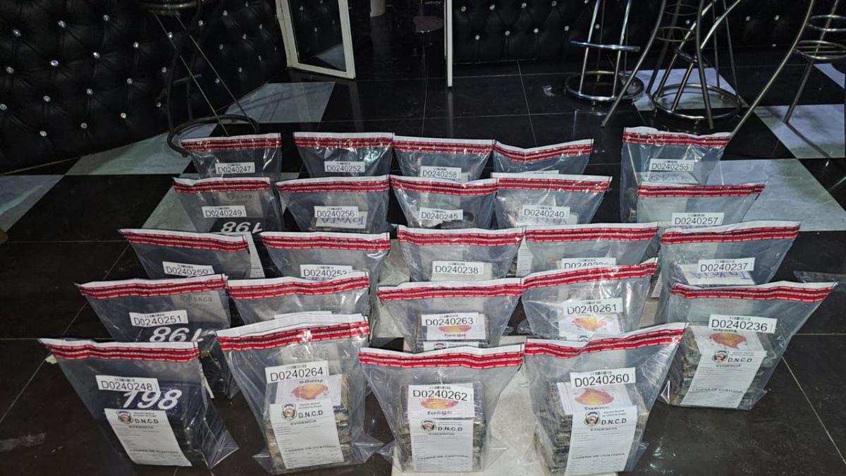 Tribunal dicta prisión preventiva contra paquistaní acusado de traficar 75 paquetes de cocaína