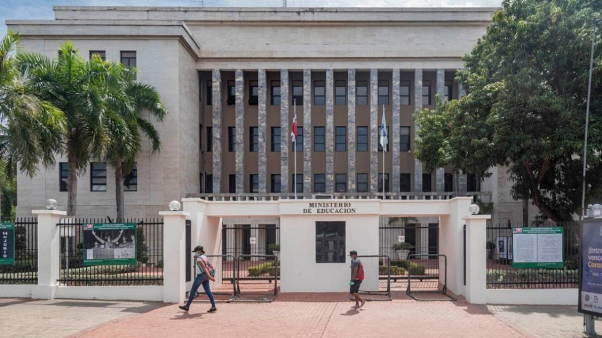 Minerd y el Colegio de Periodistas abren convocatoria al Premio Nacional de Periodismo