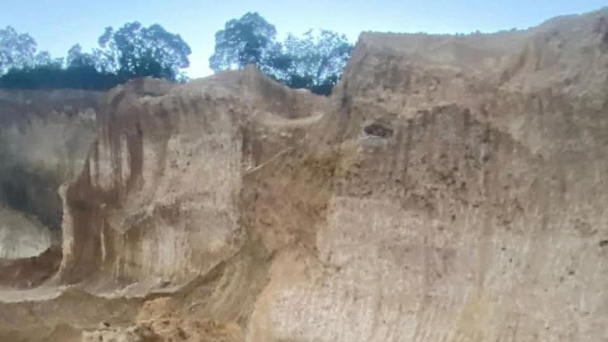 Mueren padre e hijo en mina de materiales en Puerto Plata