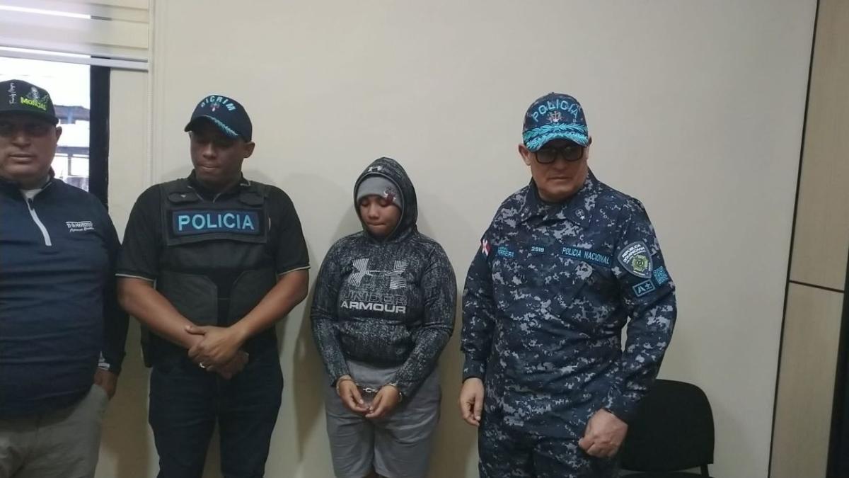 Se entrega a la policía joven de 22 años acusada de ultimar a su hermana de 14 en SFM