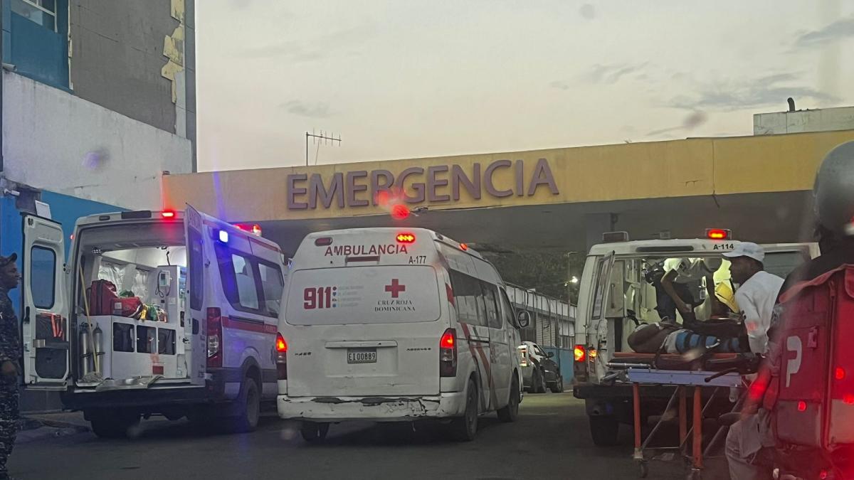 Explican por qué ambulancias permanecen en emergencia