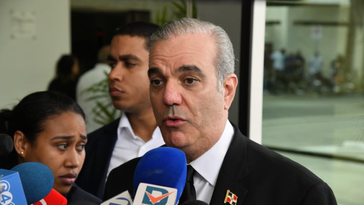 Como un ejemplo de superación, así define Luis Abinader al ingeniero Ramón Alburquerque