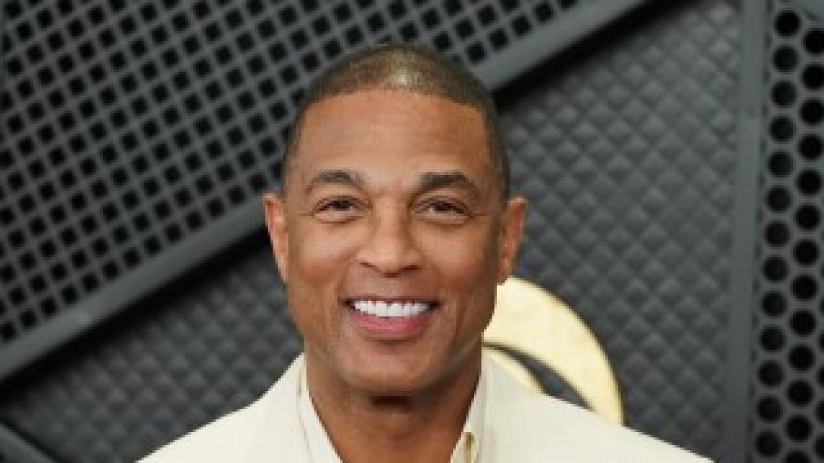 Don Lemon dice que una docena de agentes fueron a arrestarlo a pesar de que se ofreció a entregarse