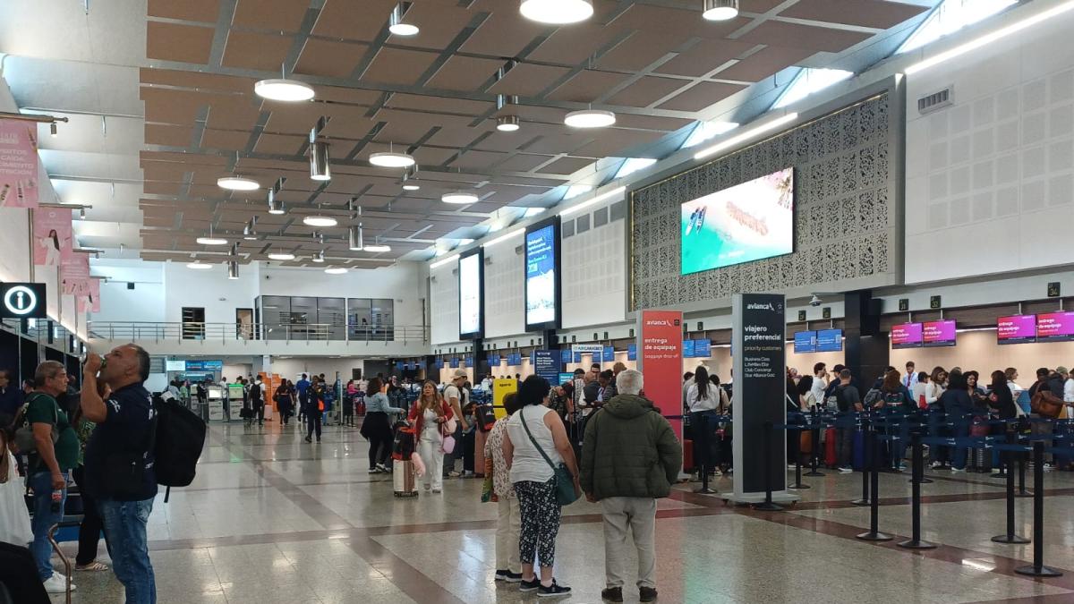 Aerolíneas europeas que viajan a Cuba se reabastecen de combustible en RD