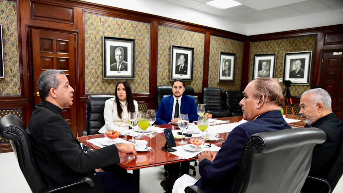 Arzobispo coadjutor: “Las leyes migratorias hay que respetarlas”