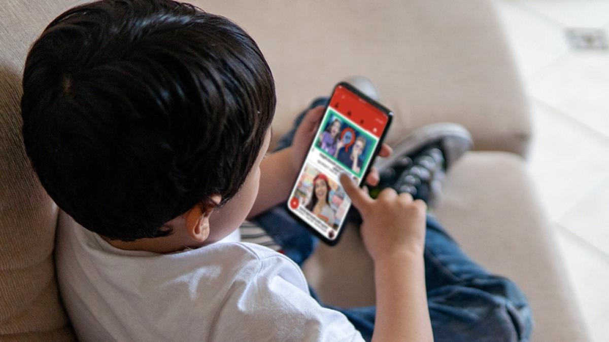 Llaman a crear plan que regule uso de redes sociales en menores de 16 años en República Dominicana