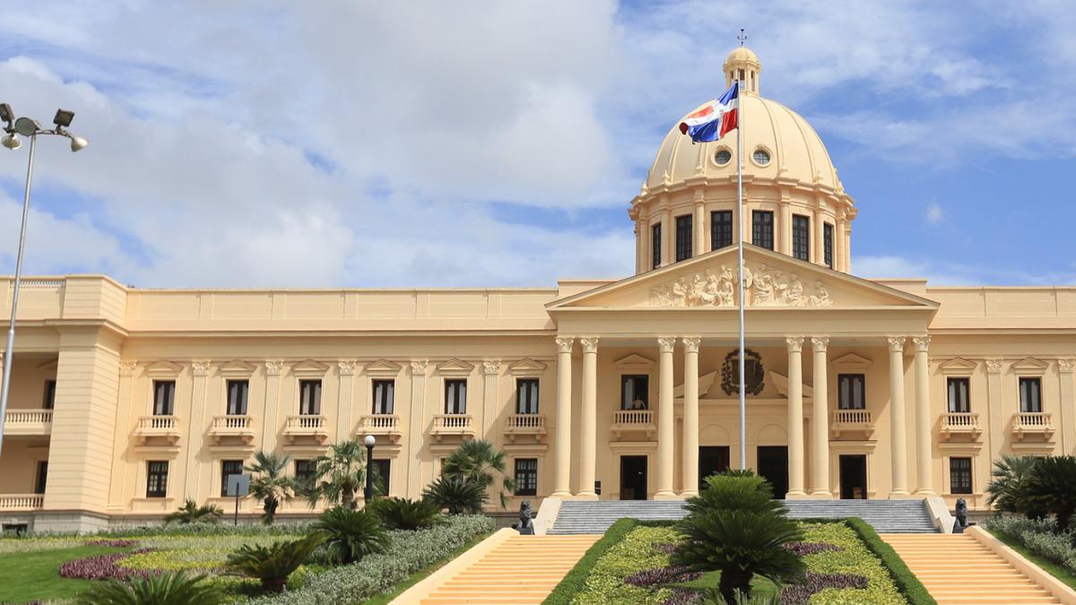 Abinader debe decidir si promulgar u observar ley que elimina las candidaturas independientes