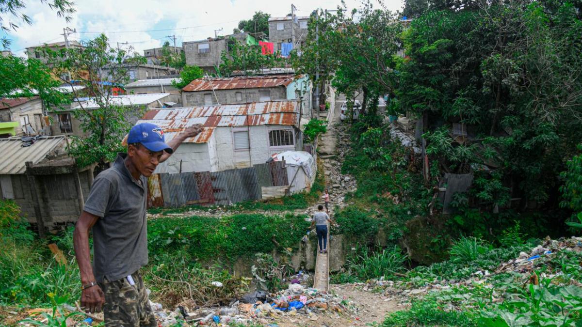 Comunitarios reclaman puente en sector Palma Real del Distrito