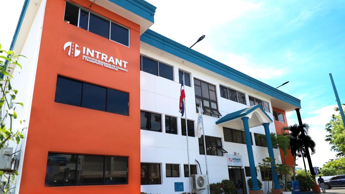 Intrant informa rutas alternas en tramo de avenida Núñez de Cáceres por intervención de la Caasd