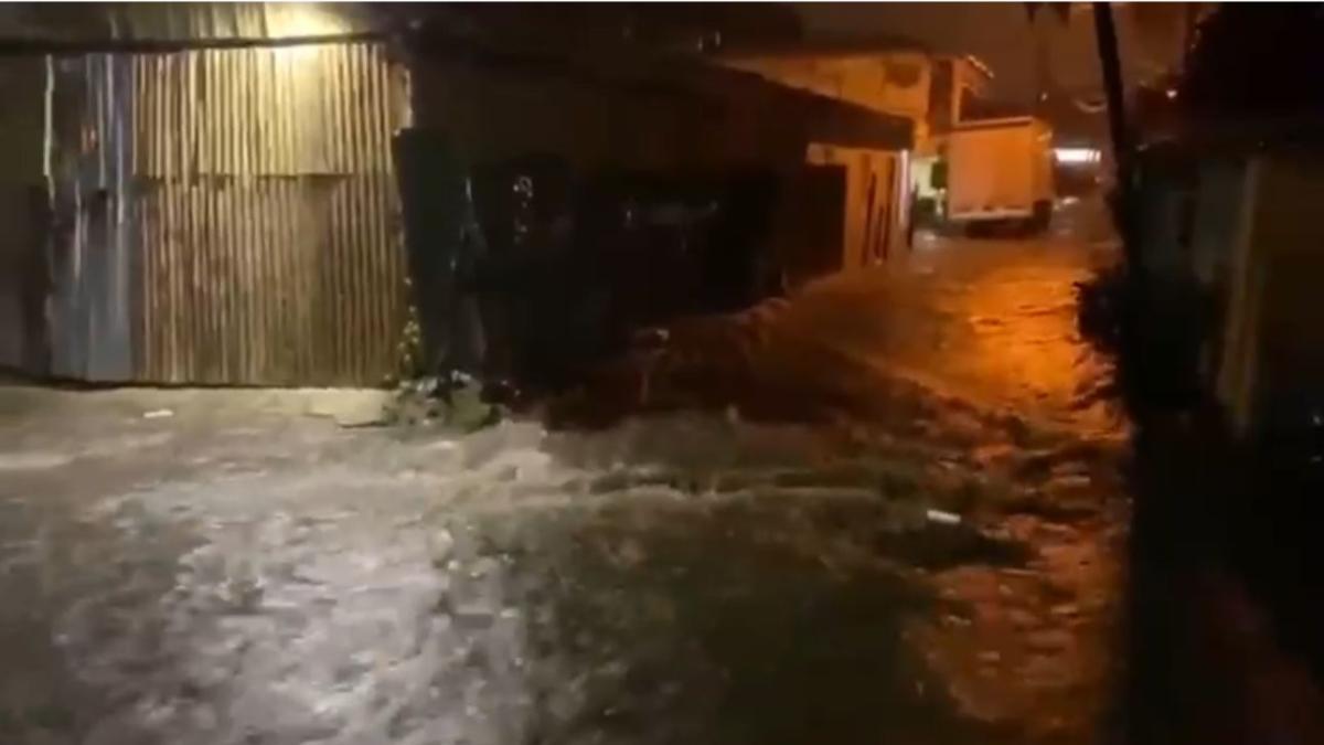 Fuertes lluvias provocan inundaciones en Dajabón