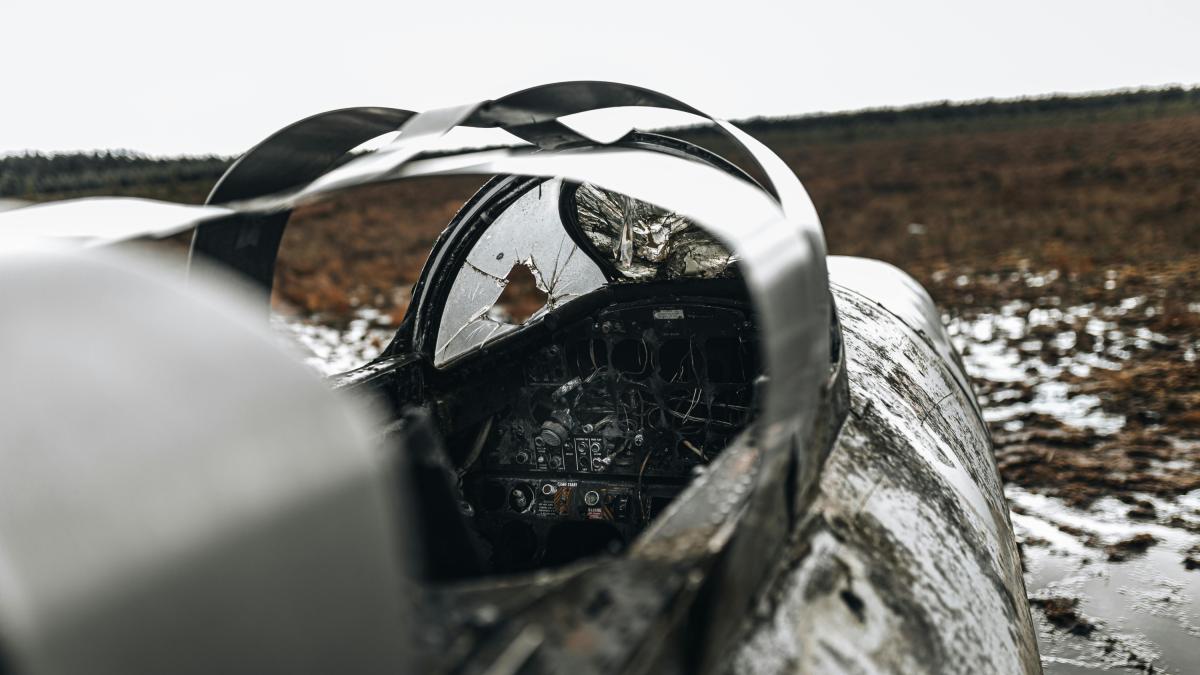 Avión militar Hércules se accidenta en el sur de Colombia con decenas de soldados a bordo