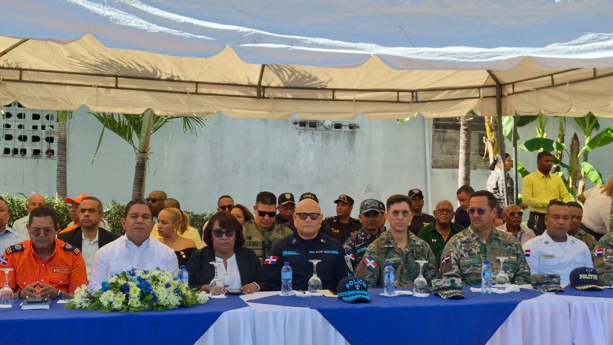 Operativo de Semana Santa moviliza a más de 900 agentes en Barahona