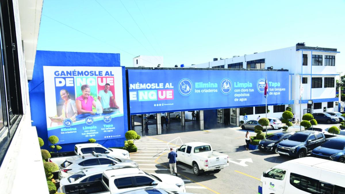 
        Salud dispone cierre definitivo de centro de estética en Santiago
    