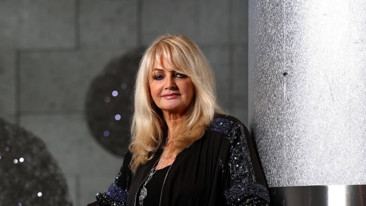 Bonnie Tyler sale del coma, pero su pronóstico sigue siendo grave