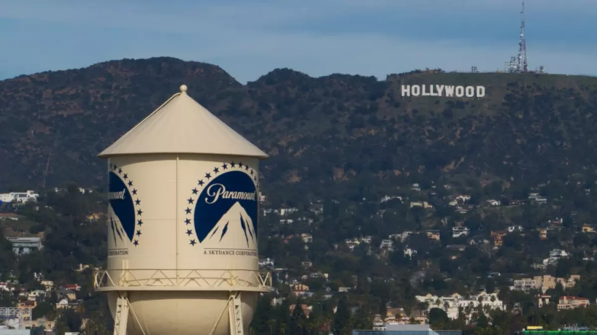 Juez dictamina la paralización de la fusión de Paramount y Warner Bros al menos dos semanas