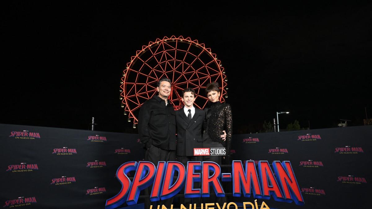 La telaraña de Tom Holland y Zendaya atrapa a los aficionados de Spider-Man en México