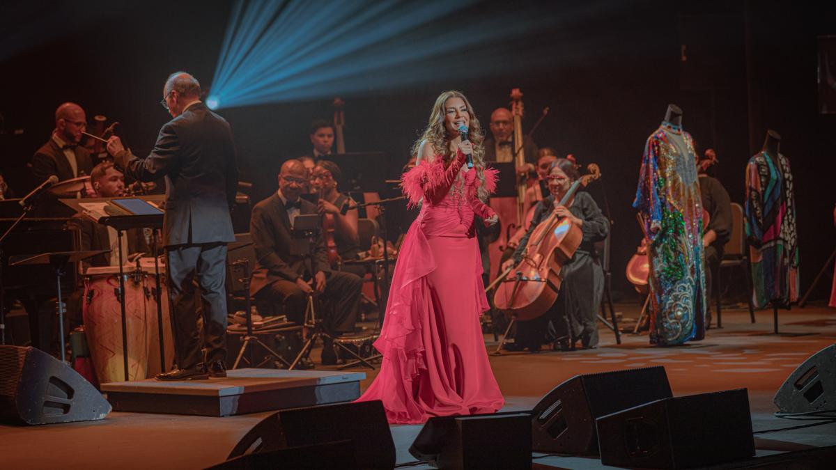 Lena Burke le celebra un carnaval a Celia Cruz