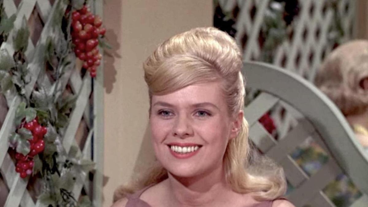 Fallece a los 88 años Nina Shipman, actriz de ‘Vértigo’ y ‘La familia Monster’