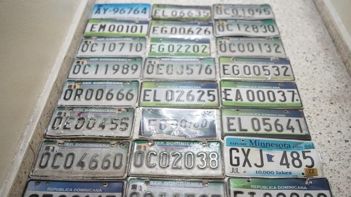El país cuenta con 33,206 placas estatales, ¿quién las supervisa?