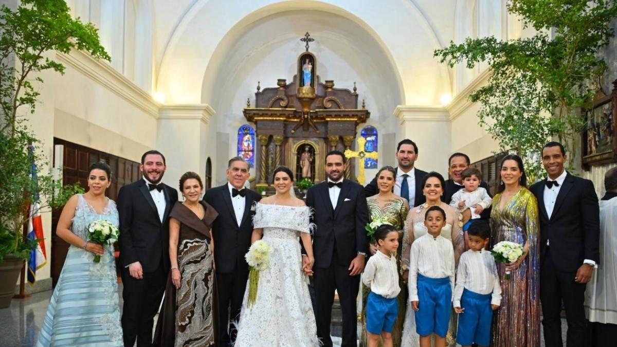 En Santiago se comenta: la exquisita boda del año