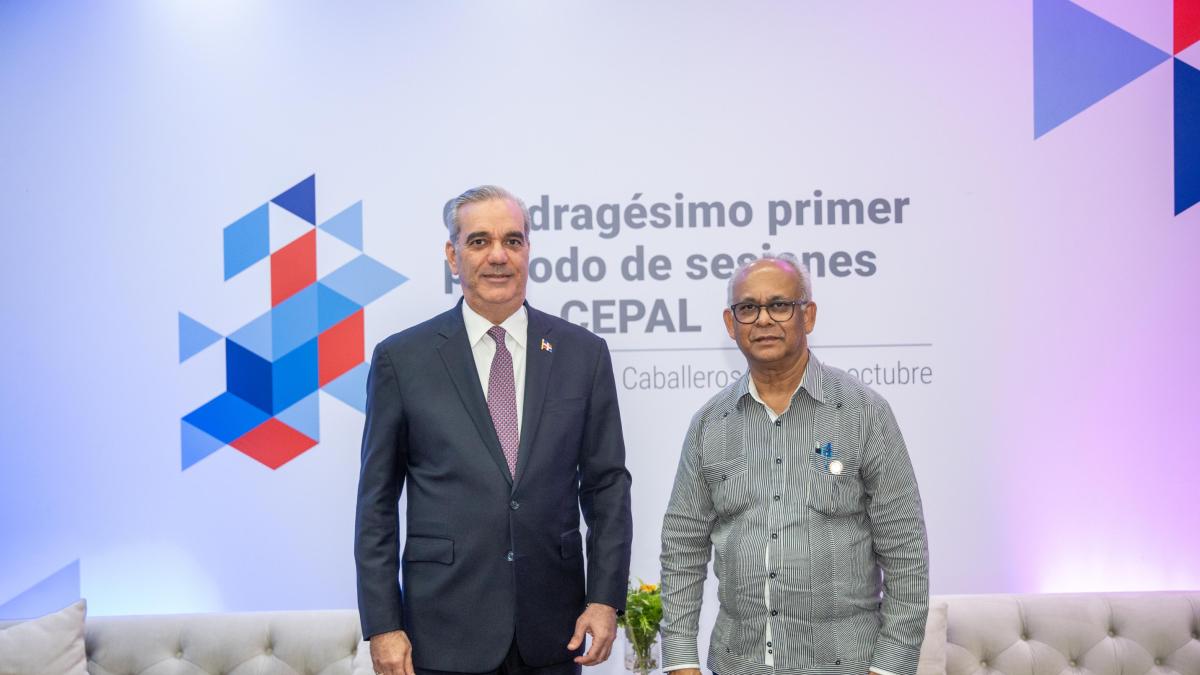 Abinader aborda con secretario general de la OEA plan de acción para Haití