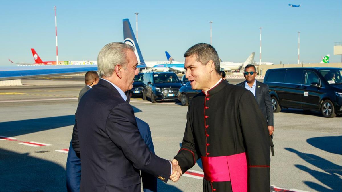 Abinader dice que invitará oficialmente al papa León XIV a visitar República Dominicana