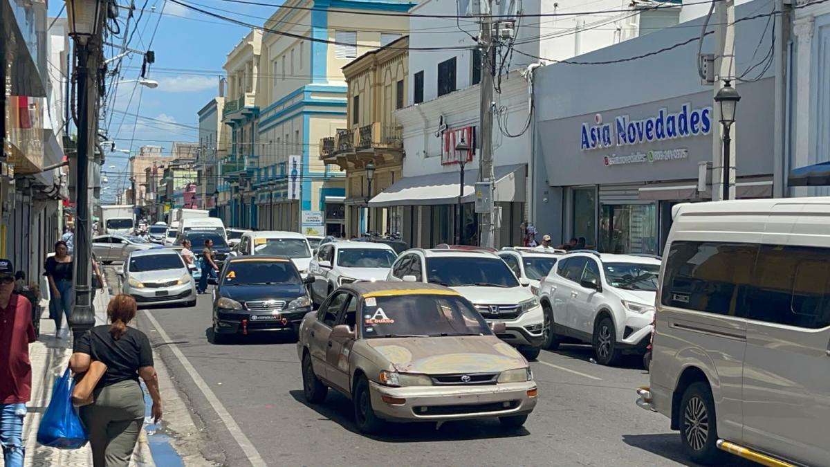 PUCMM advierte desigualdades en el acceso al transporte público de Santiago