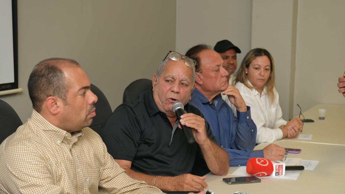 Pequeños avicultores alertan sobre crisis económica afecta producción de pollo