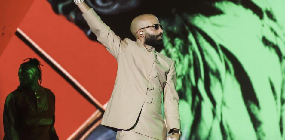 Arcángel aterriza esta noche en el Estadio Cibao con “La 8va. Maravilla World Tour”