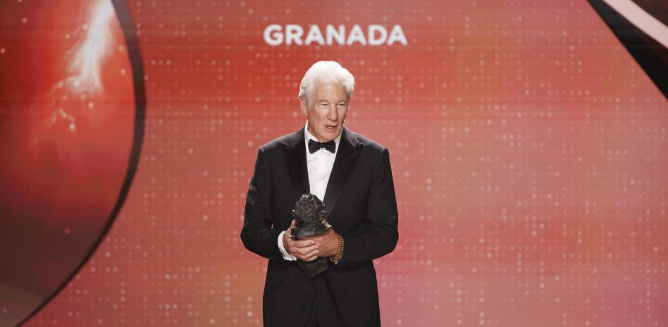 Richard Gere acusa a Trump de "desmantelar todo lo bueno" de EEUU