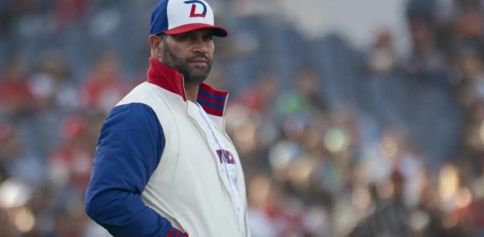 Albert Pujols dice que las Estrellas Orientales quieren mantener a Robinson Canó