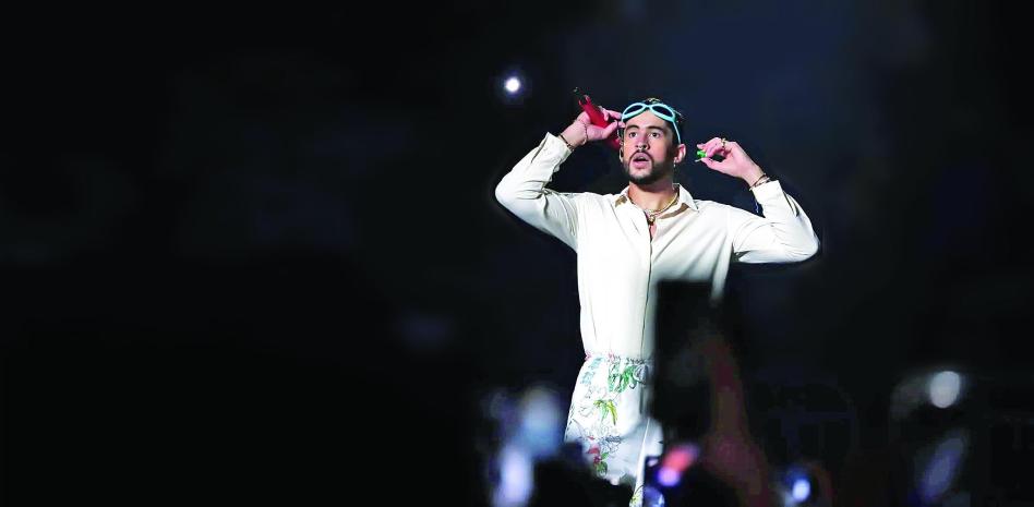 Todo comenzó con una silla de plástico: el fenómeno Bad Bunny llega a Madrid