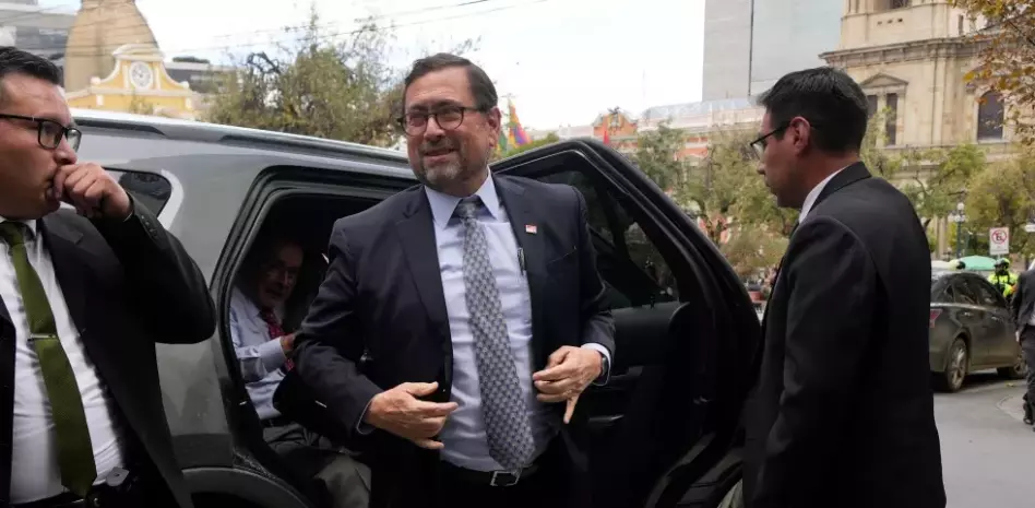 Chile prioriza restablecer las relaciones consulares con Venezuela, dice el canciller Pérez Mackenna