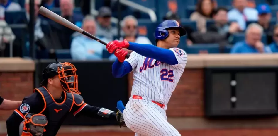 Ewing y Soto conectan vuelacercas, Mets vencen 9-4 a Tigres de Detroit