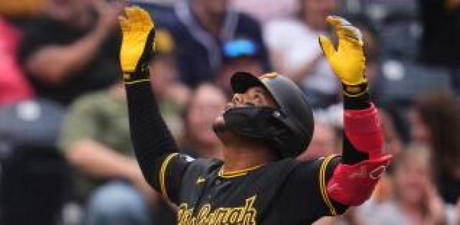 Esmerlyn Valdez conecta jonrón en la victoria de los Piratas sobre los Cachorros