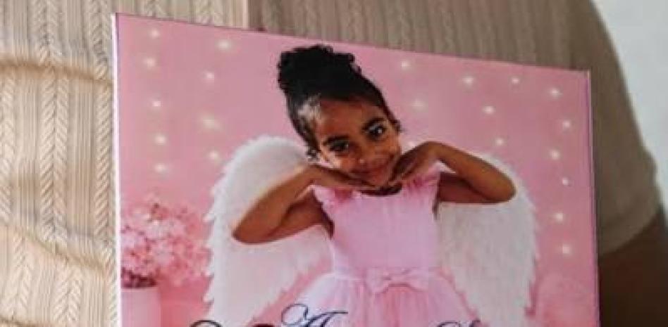 Padres de Aurora Suárez exigen justicia a un mes de su muerte