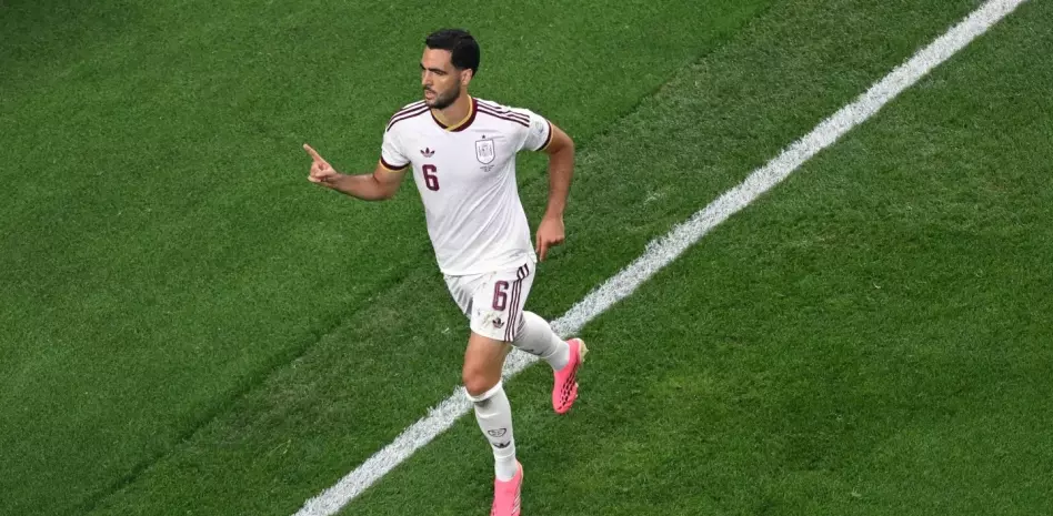 Merino clasifica a España a cuartos y pone fin a la carrera mundialista de Cristiano