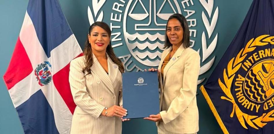 Embajadora Nancy Patricia Franjul presenta cartas credenciales ante Autoridad Internacional de Fondos Marinos