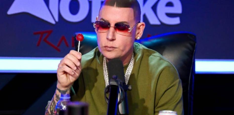 Radican querella contra el cantante Cosculluela por alegado “desfalco” de un Porsche