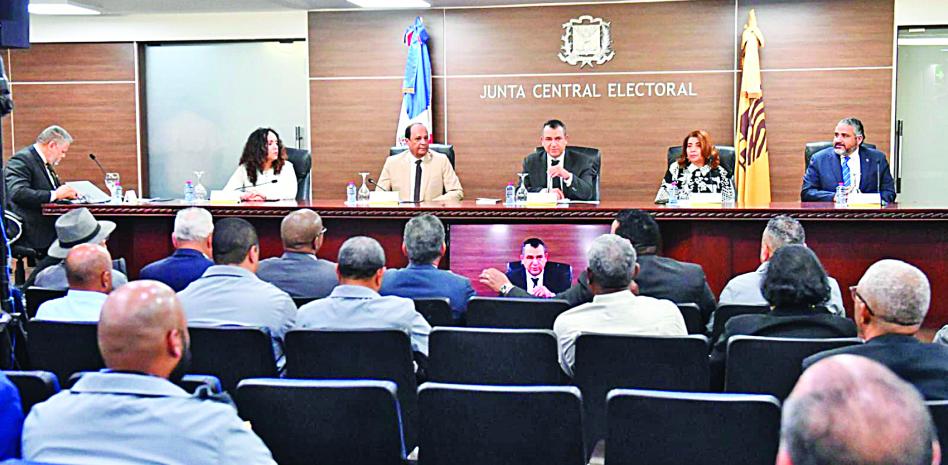 La JCE frente al proselitismo a destiempo: Advertencias e intimaciones... sin sanciones