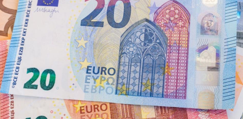Sube el euro tras la distensión en Oriente Medio y ante la decisión del BCE