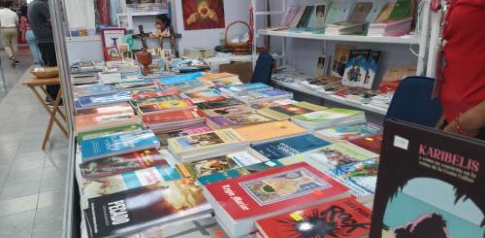 Día del libro: ¿Por qué no te puedes concentrar a la hora de leer libros?