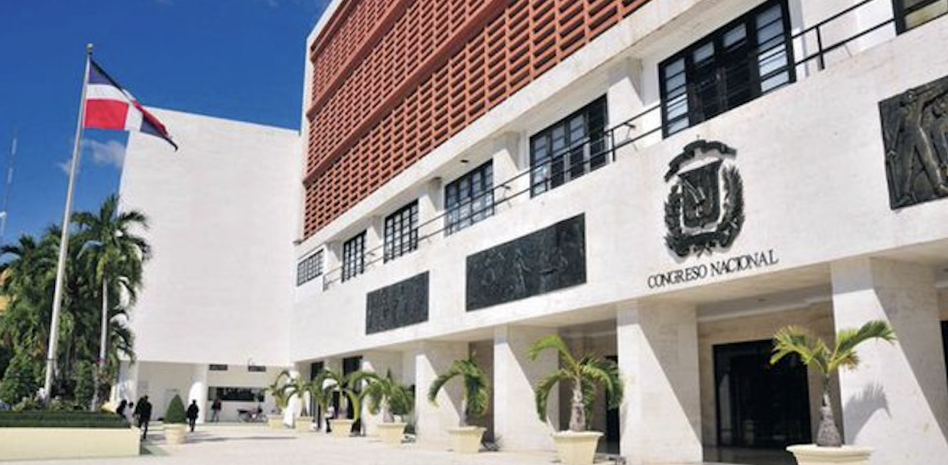 Estas son 11 empresas que el Gobierno evaluaría pagarles "deudas" por realizar obras sin contratos