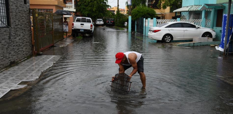 Vaguada y onda tropical provocaran aguaceros fuertes; alerta para la capital y otras provincias
