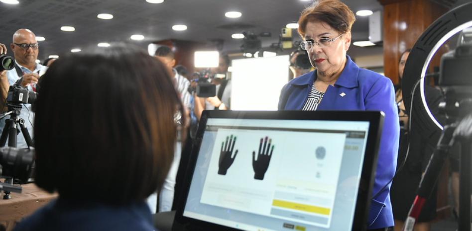 Extensión de los nacidos en abril no afecta proceso de adquisición de nueva cédula a los de mayo